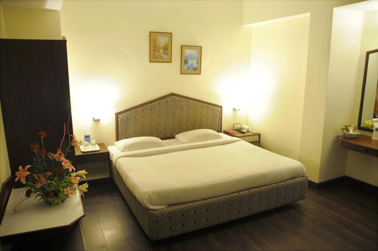 Nalapad'S Hotel Bangalore International Esterno foto