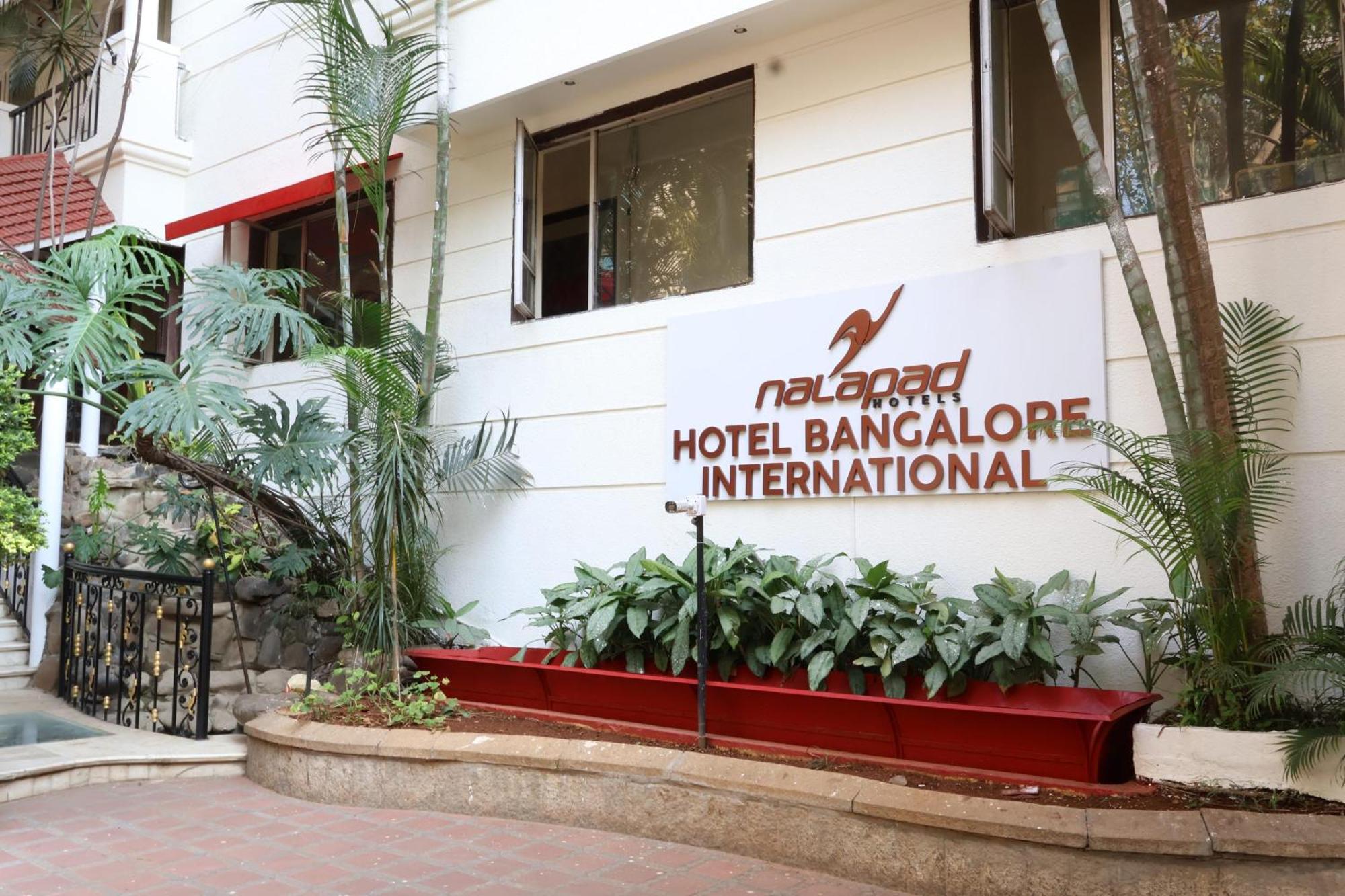 Nalapad'S Hotel Bangalore International Esterno foto