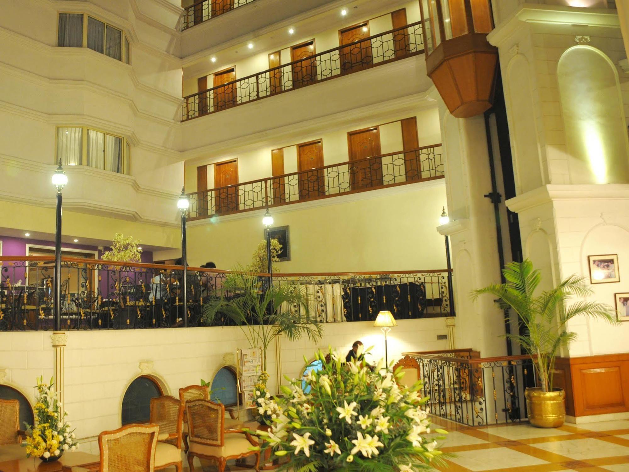Nalapad'S Hotel Bangalore International Esterno foto